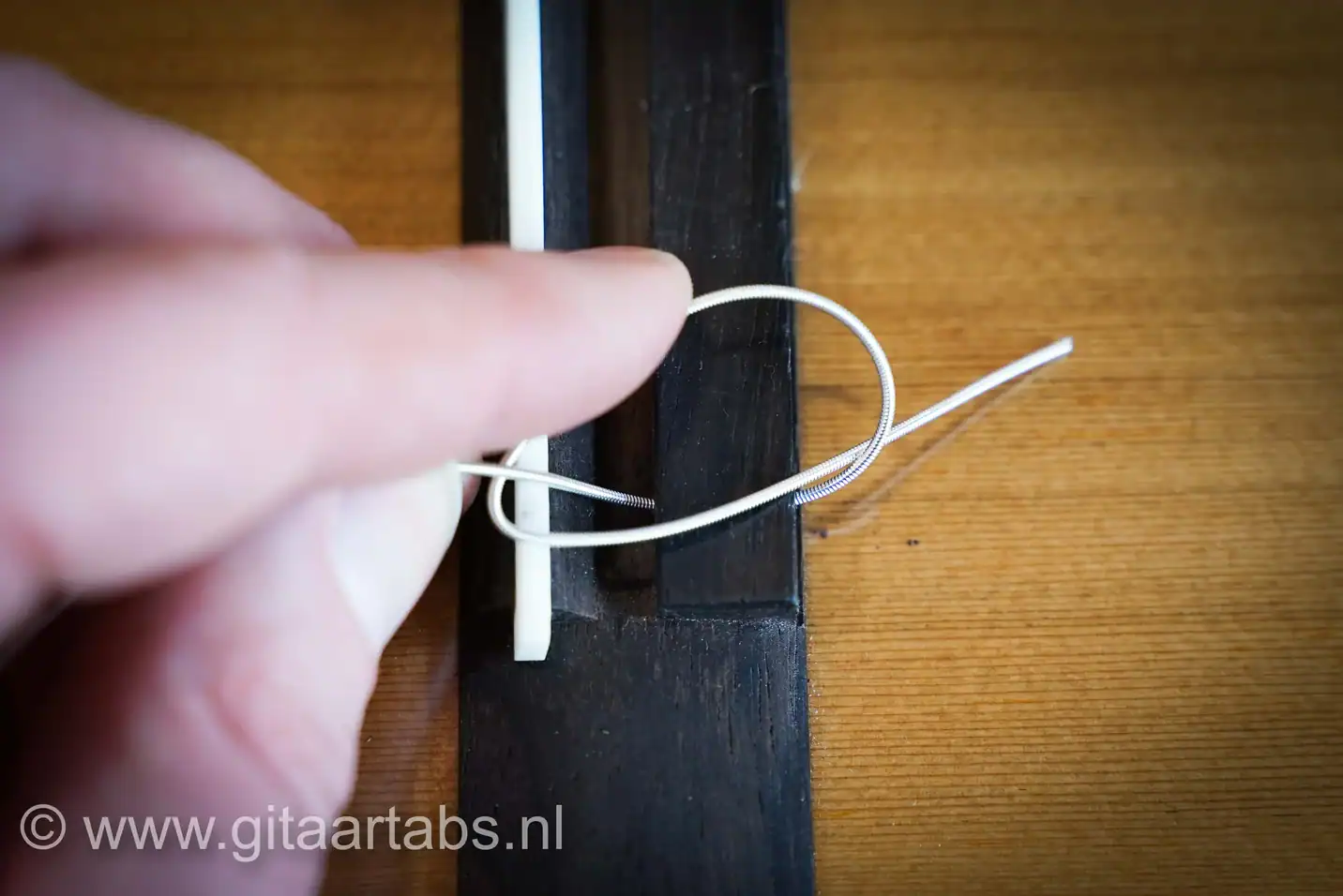 Knoop maken in nylon snaar